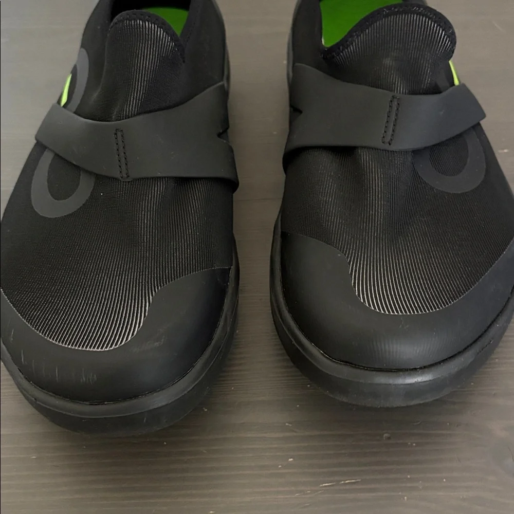 Oofos Oomg‎ Fibre Low Mens 10 Shoes Slip On Sneaker Recovery Black Mesh
